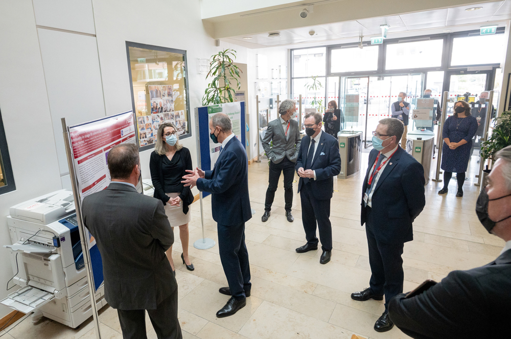 Taoiseach Micheal Martin visits Queen's Unviversity Belfast - Cancer Centre