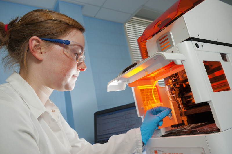 Food safety research student using research equipment in the global food security lab