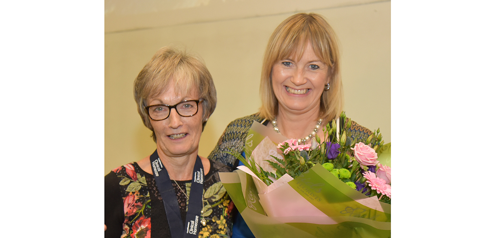 Professor Emeritus Sheena Lewis receiving the 2019 Brian Setchell Medal